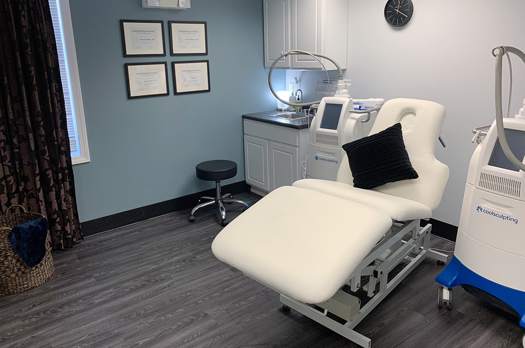 11_AVCMD-CoolSculpting-Treatment-Room-A.jpg